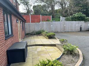 Photo 23- click for photo gallery